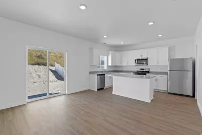 7272 Bald Eagle Way N, Eagle Mountain, UT 84005 - Photo 8