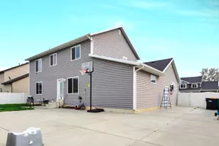 1354 W 1200 S, Clearfield, UT 84015 - Photo 20