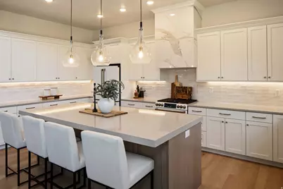 1314 E Sunset Ct #305, Ogden, UT 84403 - Photo 4
