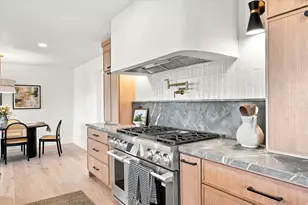 615 E Aloha Rd N, Salt Lake City, UT 84103 - Photo 12