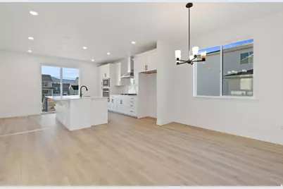 5469 N Saddle Stone Cir #530, Eagle Mountain, UT 84005 - Photo 4