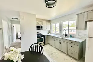 358 W 4575 S, Washington Terrace, UT 84405 - Photo 4