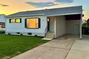 358 W 4575 S, Washington Terrace, UT 84405 - Photo 2