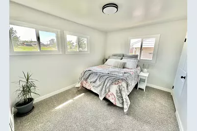 358 W 4575 S, Washington Terrace, UT 84405 - Photo 6