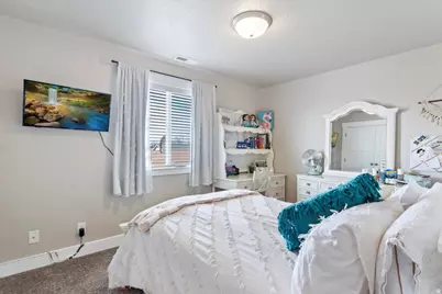 2146 W 5600 S #29, Roy, UT 84067 - Photo 22