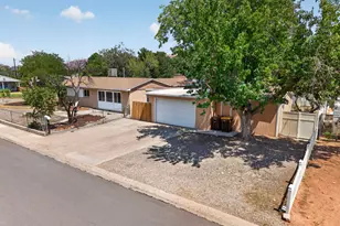 683 Mountainview Dr, Moab, UT 84532 - Photo 2