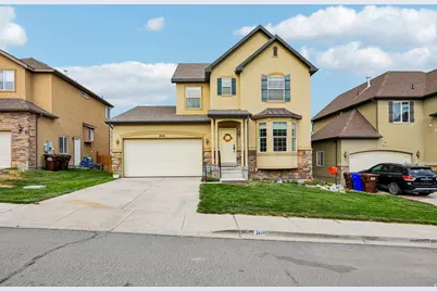 2819 E Hideout Cir N, Eagle Mountain, UT 84005 - Photo 2