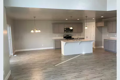 1758 W Stone Gate Dr, Saratoga Springs, UT 84045 - Photo 4