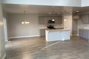 1758 W Stone Gate Dr, Saratoga Springs, UT 84045 - Photo 4