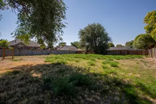 8686 S Temple Dr, West Jordan, UT 84088 - Photo 16