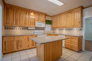8686 S Temple Dr, West Jordan, UT 84088 - Photo 8