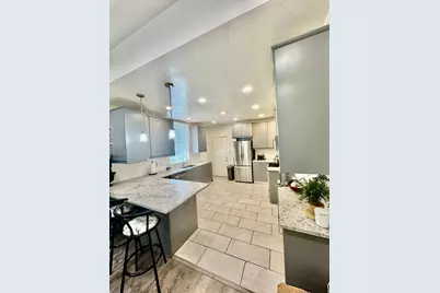 211 N 200 W, Salt Lake City, UT 84103 - Photo 8