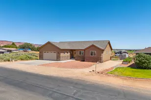 1451 S Escalante Dr, Kanab, UT 84741 - Photo 2