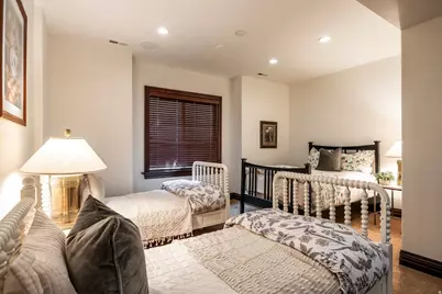 6176 S Verness Cv, Holladay, UT 84121 - Photo 40
