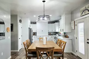 405 E 200 S, Elmo, UT 84521 - Photo 4