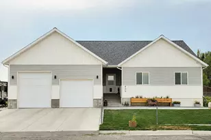 405 E 200 S, Elmo, UT 84521 - Photo 2