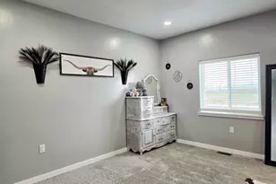 405 E 200 S, Elmo, UT 84521 - Photo 20