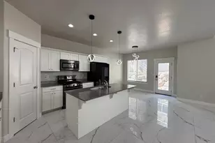 4347 W Bronson Ln S, Herriman, UT 84096 - Photo 2