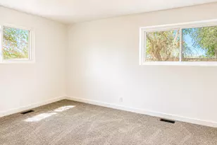 345 W Peach St S, Grantsville, UT 84029 - Photo 12
