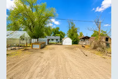 345 W Peach St S, Grantsville, UT 84029 - Photo 14