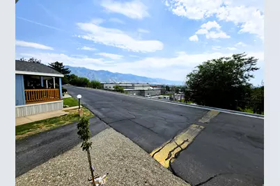 23 N Lakeview Dr, Layton, UT 84041 - Photo 22