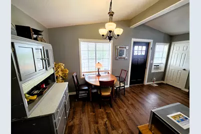23 N Lakeview Dr, Layton, UT 84041 - Photo 10