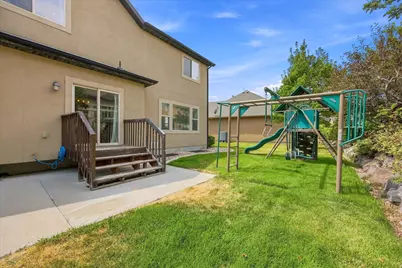 4076 W Shinnecock St, Cedar Hills, UT 84062 - Photo 34