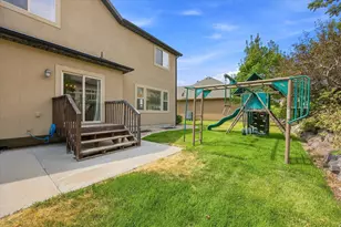 4076 W Shinnecock St, Cedar Hills, UT 84062 - Photo 34
