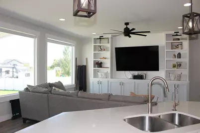 13693 S Blayde Dr, Herriman, UT 84096 - Photo 4