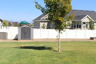 13693 S Blayde Dr, Herriman, UT 84096 - Photo 32