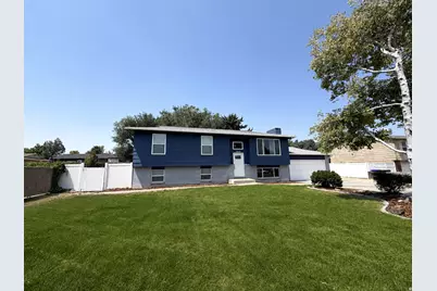 1888 W 7225 S, West Jordan, UT 84084 - Photo 2