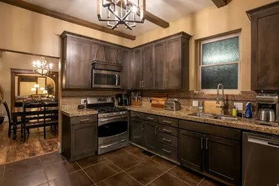 121 T St, Salt Lake City, UT 84103 - Photo 4