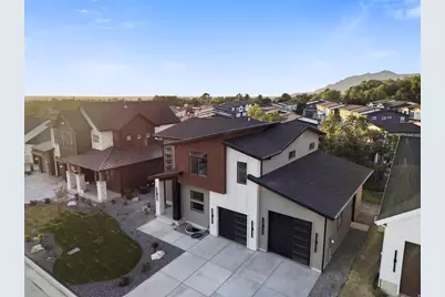1326 E Sunset Ct #304, Ogden, UT 84403 - Photo 2
