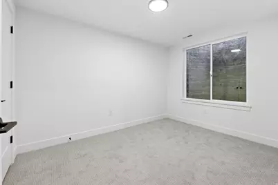 1326 E Sunset Ct #304, Ogden, UT 84403 - Photo 36