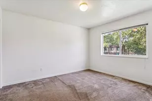 174 E Southwell St, Ogden, UT 84404 - Photo 4