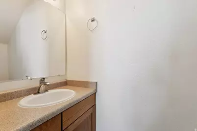 174 E Southwell St, Ogden, UT 84404 - Photo 16