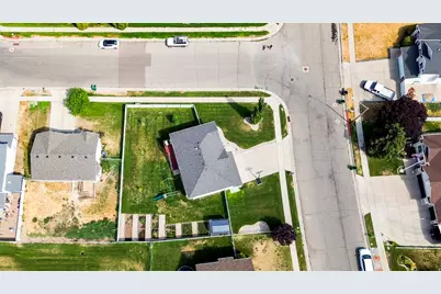 5621 S 4075 W, Roy, UT 84067 - Photo 10