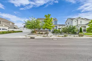 1347 W 1050 S, Springville, UT 84663 - Photo 2