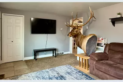 1062 N 500 W, Vernal, UT 84078 - Photo 4