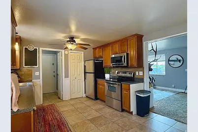 1062 N 500 W, Vernal, UT 84078 - Photo 6