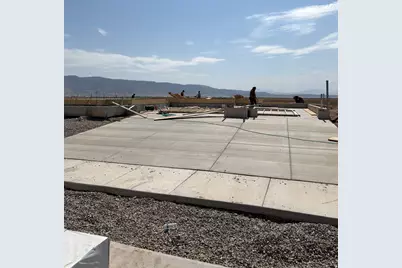 2123 W Arrowleaf Rd, Eagle Mountain, UT 84005 - Photo 2