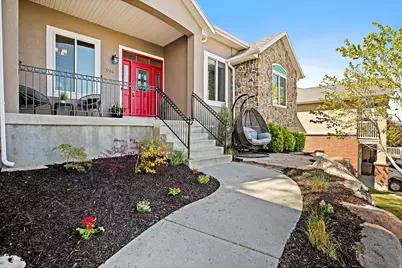 394 E Brewster Dr, Draper, UT 84020 - Photo 2