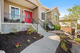 394 E Brewster Dr, Draper, UT 84020 - Photo 2