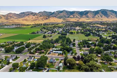 409 N 100 W, Hyde Park, UT 84318 - Photo 24