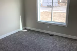102 S 1300 E, Smithfield, UT 84335 - Photo 18