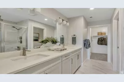 2568 N 2080 W #185, Clinton, UT 84015 - Photo 8