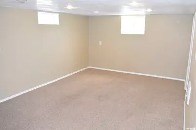 490 S Averett W, Springville, UT 84663 - Photo 6