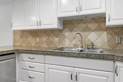 5175 S 900 E, Murray, UT 84117 - Photo 14