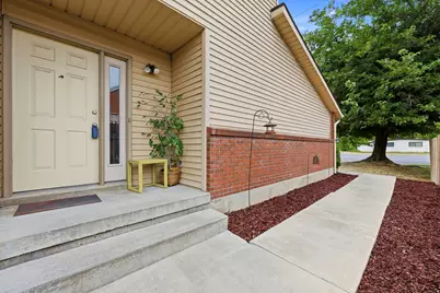 5175 S 900 E, Murray, UT 84117 - Photo 4