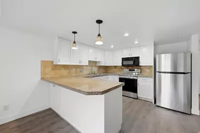 5175 S 900 E, Murray, UT 84117 - Photo 12